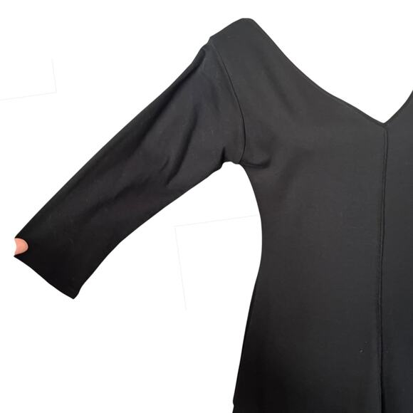 Elm Design Black VNeck Pima Cotton Top Icelandic Design Handmade in Peru 3 Large - Picture 3 of 7